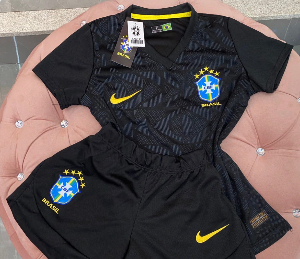 Conjunto esportivo feminino Brasil